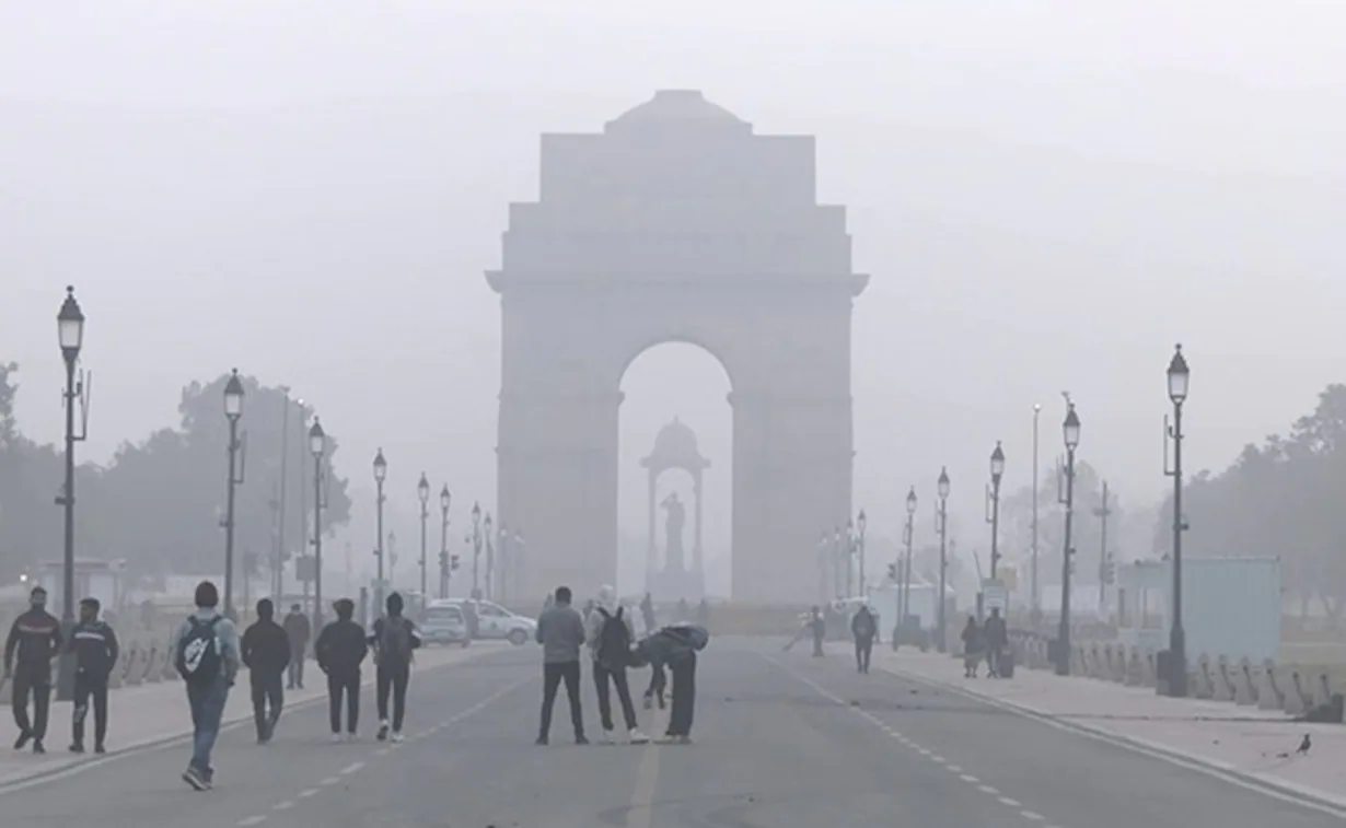 दिल्ली और आसपास में गर्म ठंड का संकेत?